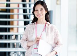 営業事務|未経験OK*残業なし*土日祝休み*服装/髪色/ネイル/ピアス自由*各種手当充実*研修あり