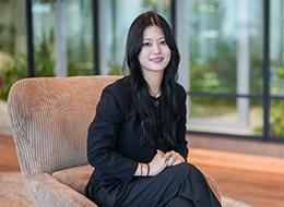 【SNS・広報担当】有給消化率100%*会長直属チーム*月残業10h*充実研修*Youtubeでも話題の企業!