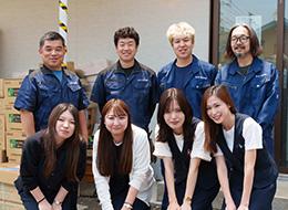 仕事周りの人たちはフレンドリーな方が多く、すぐに馴染めますよ!