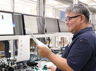 誰もが知る企業や学校、官公庁など…。様々な場所にPCをお届けします。