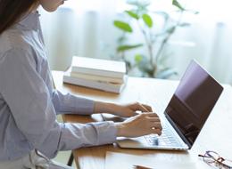 DXコンサルタント候補(企画から運用改善)/フルリモート×フルフレックス/ワーケーション支援有/002