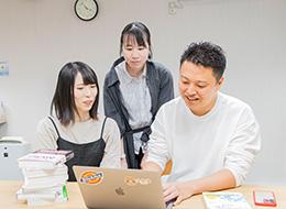 インフラエンジニア◆AWS・リモート案件多数◆平均年齢27.5歳◆残業ほぼナシ◆年休125日◆経験浅め歓迎