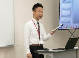 IT教員☆未経験歓迎&教員免許不要☆年休130日以上☆10連休以上×年2回☆残業月20h以下☆月給28.5万円