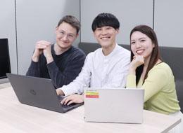 AIシステム開発エンジニア/前職給与保証/リモート・在宅可/フルフレックス/定着率92%/残業月平均5.4H