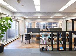 初級エンジニア／月給28万円以上／リモートOK／上流・AI案件多数／経産省認定「健康経営優良法人2025」