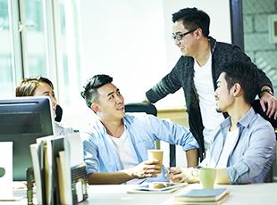 日立グループの一員として、安心して働き続けられる環境を揃えています。