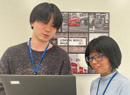 SE/平均年収700万円超/土日祝休み/月給33万円～/賞与年2回/資格取得支援制度あり