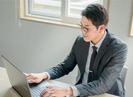 前職で宅建資格を取得したこともあり、経験を活かして働けています！