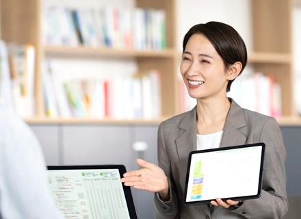 【ライフコンサルタント】◇駅徒歩1分◇チームメンバーのほとんどが未経験入社◇ブランクOK◇研修24ヶ月