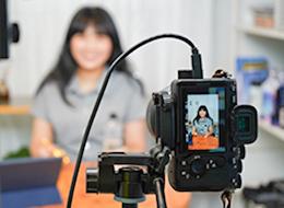 【総合職】SNS・WEBを通じてグローバルに活躍！月給30万円～月給46万円／未経験歓迎