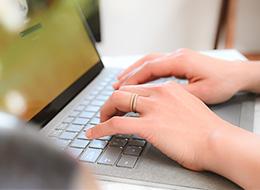 新卒同様の研修で、未経験から活躍の幅を広げましょう。