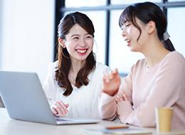 事務サポート（未経験歓迎）／実働7時間／土日祝休み／充実のフォロー体制／ルーティンワークだけではない働き方