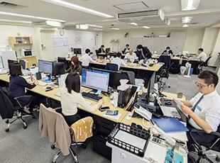 少数精鋭体制でフラットな雰囲気が魅力の一つ。経営者様一人ひとりとしっかり向き合うことができます。