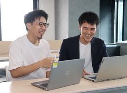 SNSマーケター*フルリモート可能*全国採用*年休125日*充実研修*トレンドのSNSアカウント運用に関わる