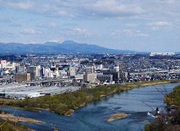 【プロセスエンジニア（製品・生産技術）】岩手で世界と戦う／年間休日125日／年収500万円可能／福利厚生充実