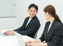 働きやすい環境のもと、着実にキャリアアップしていくことができます！
