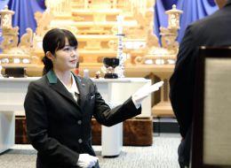 セレモニースタッフ(未経験歓迎)◆葬祭ディレクター取得率90％/住宅手当&家族手当あり/賞与年3回/残業少なめ