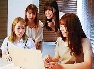 平均年齢は27歳。講師やアドバイザーも世代が近いので馴染みやすい環境です。