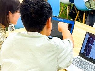 「できることが増えて、自分に自信がついた」そんな声が多数あがる研修制度が魅力。