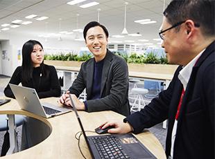 営業、エンジニアなど、各ポジションが密に連携をしながら、ソリューションを提供できる環境です。
