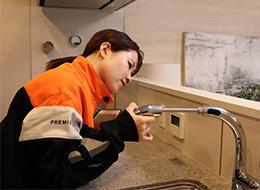 住宅設備のメンテナンススタッフ｜月収29万円も可｜未経験歓迎｜年休120日｜国家資格の取得支援あり｜面接1回