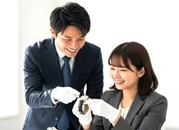 反響営業/全員月収50万円保証！/賞与年2回/未経験95％以上/残業ほぼなし/完全週休2日