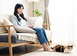 ★スキルとPCがあればどこでも働ける！研修を終え、ペットを飼いはじめた社員も★