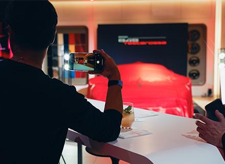 マーケティング/フェラーリ正規ディーラー/5～10日間の連休多数/インセンあり/六本木勤務/社有車貸与制度あり