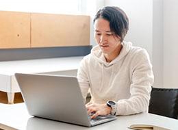 風通しが良いため、IT分野の情報以外の話で盛り上がることもしばしば。リラックスしながら働けます。