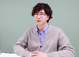 開発エンジニア◆フルリモート/フルフレックス/自社サービス有/残業少なめ/毎年昇給/年3回ワーケーション補助