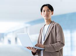 様々な経験を持つ社員が活躍中◎