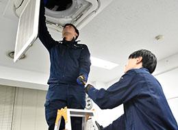 修理スタッフ/未経験・ブランクOK/年齢不問/想定月収42万円～/充実の研修制度あり/残業20H程度/面接1回