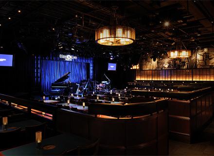 初級Webデザイナー/実務未経験OK//ライブ招待・社割あり/1988年創業/残業少なめ/服装自由