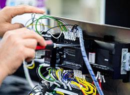 １つの製品を最初から最後まで完成させる為、モノ作りの醍醐味を味わえます。