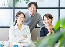 30代～50代の社員が活躍中！チームワークも抜群です◎
