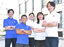 充実の研修や各イベントで、新卒・中途といった垣根もなく高め合える仲間たちと成長できます！