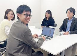 30代～40代のメンバーが活躍中。意見交換が活発な雰囲気です！