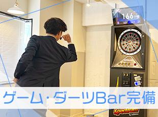 社内にはゲームなどが完備されています！リモート勤務中の社員も来社して楽しんでいることも！？