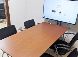 ITエンジニア/経験浅めOK/残業ほぼなし/前職給与保証/資格取得による報奨金あり/AIやクラウド案件あり