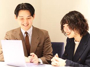 【平均年齢20代！】同世代のメンバーがたくさんいる環境で協力しながら成長できます！