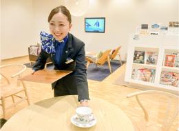 笑顔で明るいお客様対応を心掛けています。