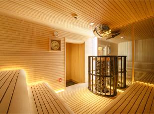 屋上に社員専用のサウナを設置！仕事終わりのリフレッシュにも活用できる珍しい福利厚生です◎