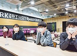 PL・PM/エンドユーザー直取引7割超/自社内開発/チーム制/月給40万も可/リモート有り/年休125日