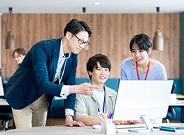 初級エンジニア*完全未経験者大歓迎＆同期と一緒にスタート*ゼロからサポート*年間休日125日*残業ほぼゼロ*