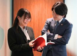 事務系総合職#未経験OK#月給28万円以上可#家賃手当あり#年休125日#完全週休2日制#土日祝休み#服装自由