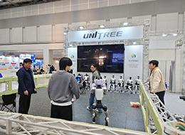 ロボットエンジニア*四足歩行からヒューマノイドまで。最新ロボットに囲まれた理想的環境でロボットの社会実装に挑む