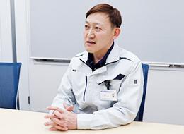 研磨スタッフ◆未経験OK／基本定時退社／食事補助有／賞与年2回／土日休み／年休121日／マイカー通勤OK