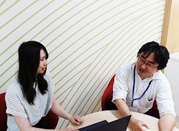 何でも相談しやすいのが当社の魅力。技術面のみならず、後輩の指導方法でもアドバイスをもらっています。