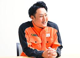 時には雑談をしてメンバーと交流を深めることも。日々、チームでの助け合いを意識しています。