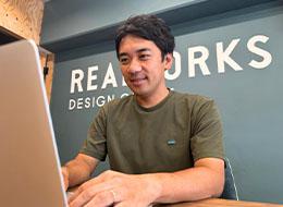 Webクリエイター*家族手当・住宅手当あり*髪型・髪色自由*賞与年3回*大阪勤務・転勤なし*面接一回